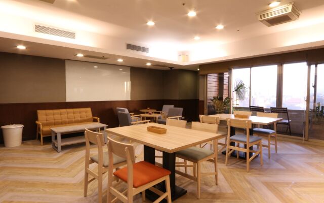 Sky19 Hotel