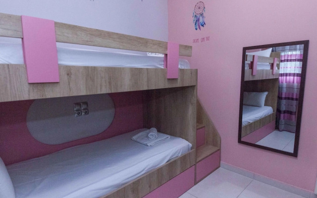Kallithea Comfort 3 Bd Family Apt