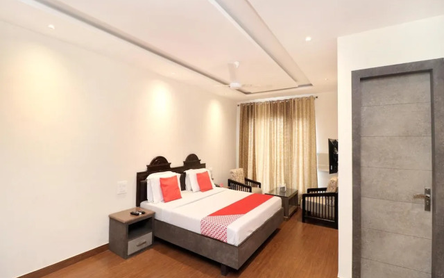 OYO 15890 Hotel Sunciti Extension