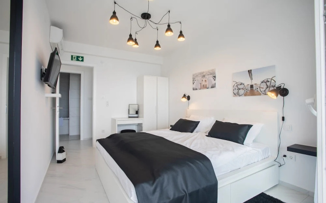 Villa Compass Luxury in a natural bay