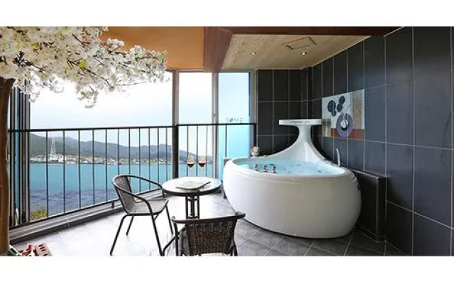 Tongyeong Evergreen Pension