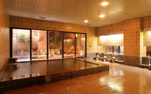 Nagoya Crown Hotel
