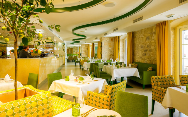 Hotel Lemongarden