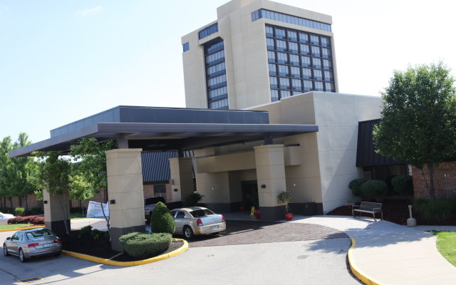 Delta Hotels by Marriott Cincinnati Sharonville