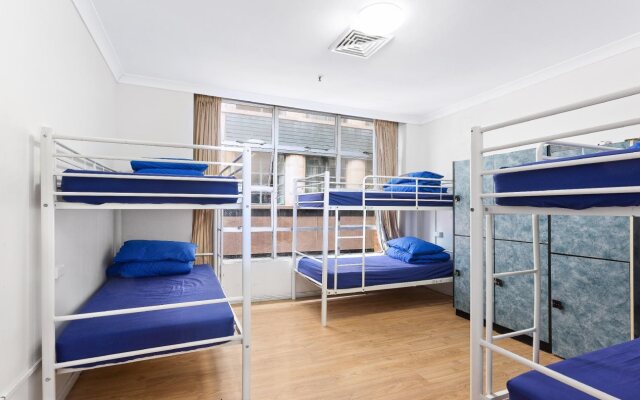 Summer House Backpackers Cairns
