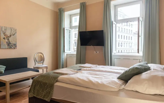 Longstay 2BR Apt in Central Area