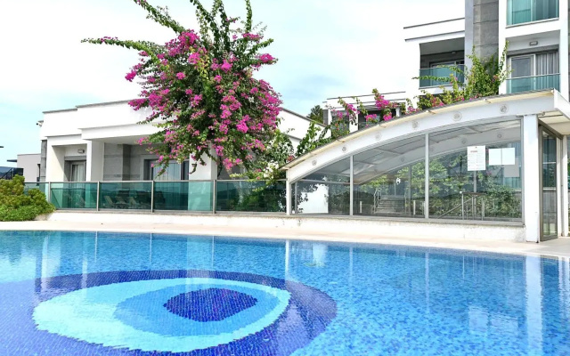 Royal Palm Residence