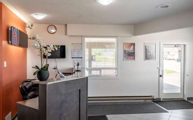 Motel 6 Fort Nelson, BC