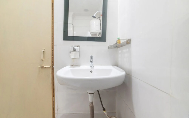 Fabhotel R D Green