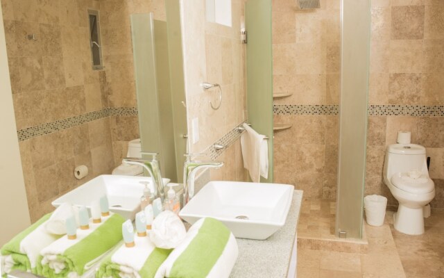 5th Coral Suites by Alex