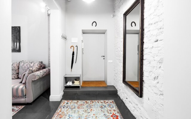 PaulMarie Apartment near Nezavisimosti