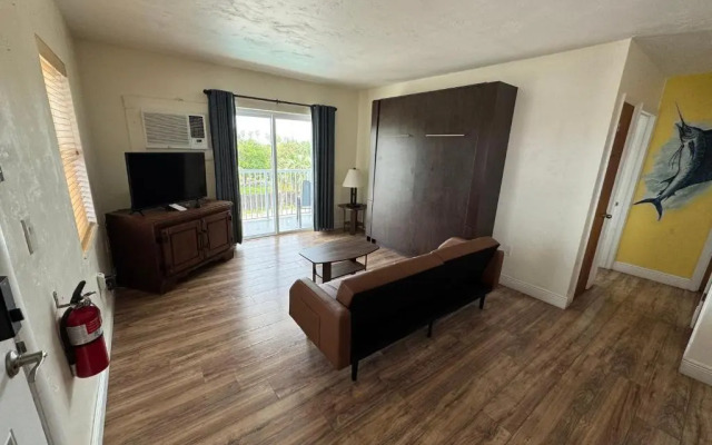 Knight's Key Suites