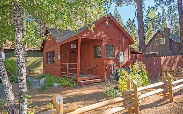 1198 Carson Avenue By Redawning