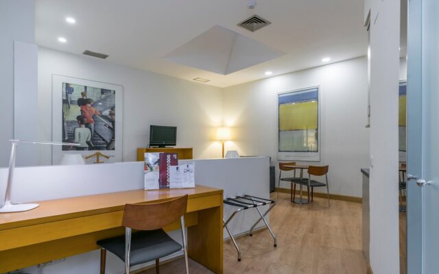 Aparthotel Ramón de la Cruz 41