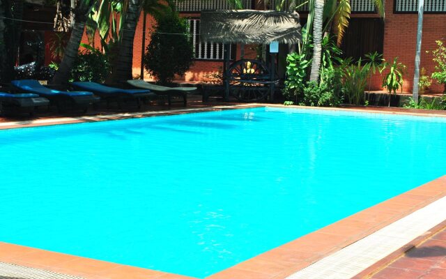 Neak Pean Hotel - Wooden House