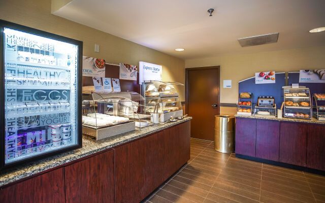 Sleep Inn & Suites