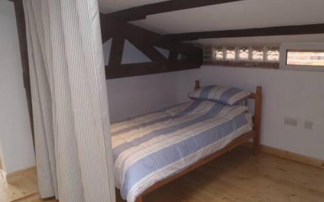 The Boat Shed Hostel