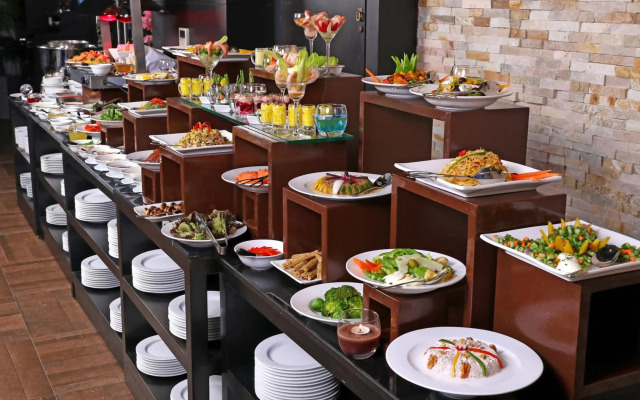 Park Regis Lotus Hotel