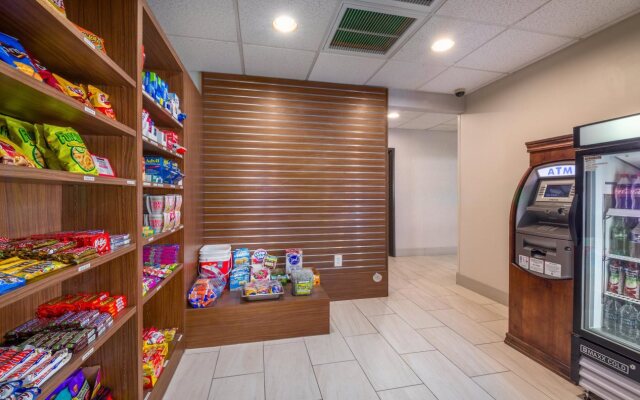 Holiday Inn Express Hotel & Suites Phoenix-Airport by IHG