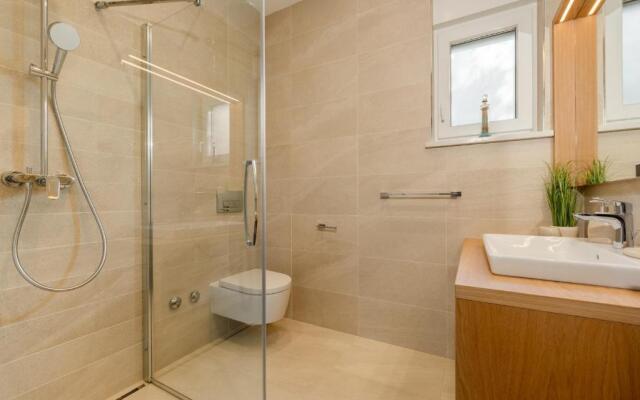 Luxurious Villa Laurea