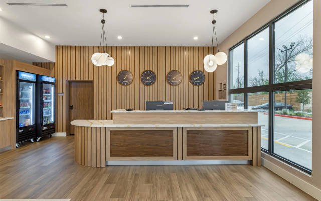 Best Western Plus Pearland/Houston Medical Center Hotel