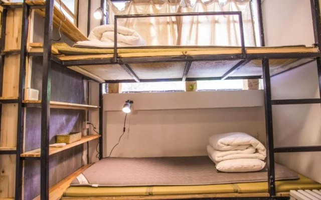 Wuhan Read  Book Hostel