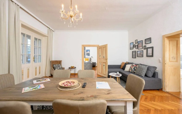 Spacious 2BR Stay for 6 Heart of Mödling