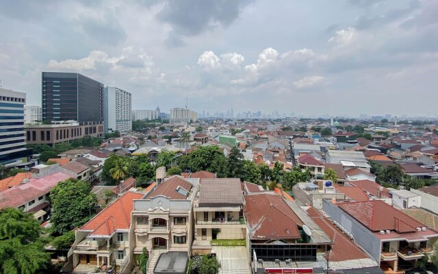 Homey And Nice Studio Tamansari The Hive Apartment