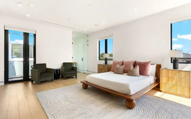 The Penmar Retreat - Luxurious Resort-style Oasis