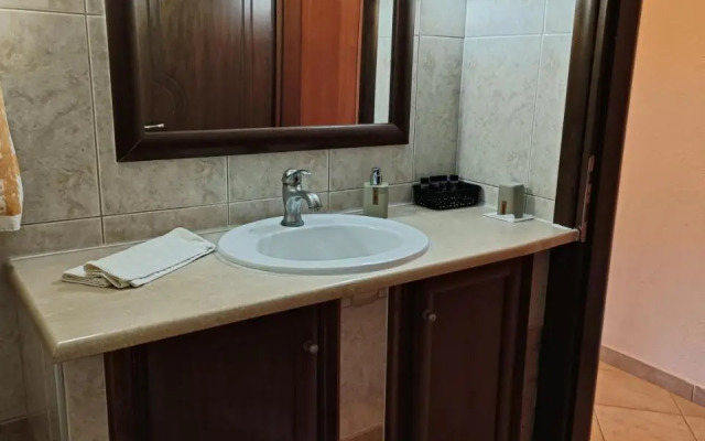 Voula Kourbeti Apartments