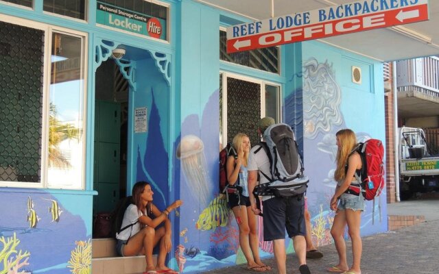 Reef Lodge Backpackers
