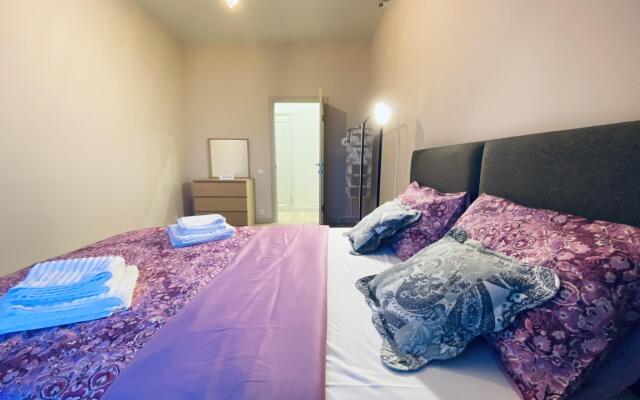 Апартаменты на улице Профсоюзная 128А