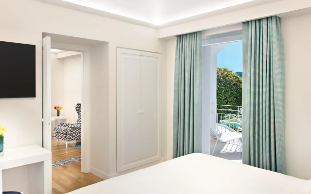 Pazziella Garden & Suites