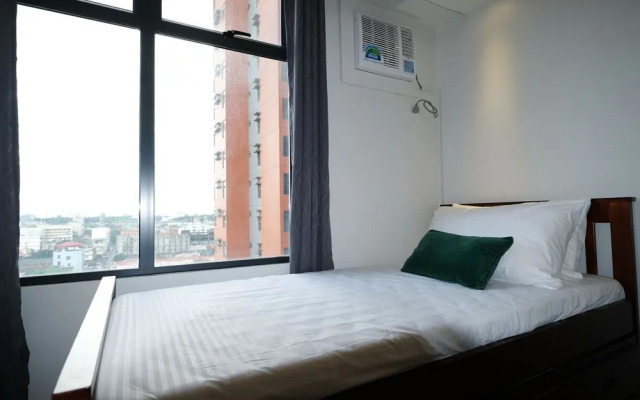 Portovita Tower 2BR 23rd FLR Black Unit W/ Balcony