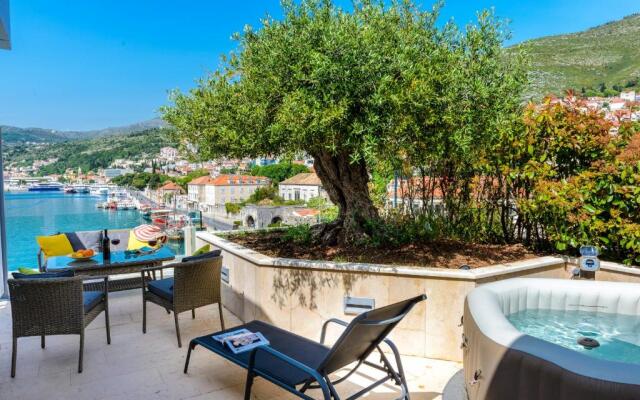 Adriatic Deluxe Apartments