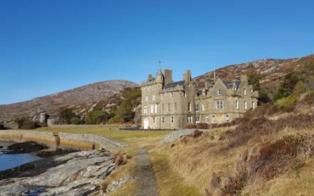 Amhuinnsuidhe Castle