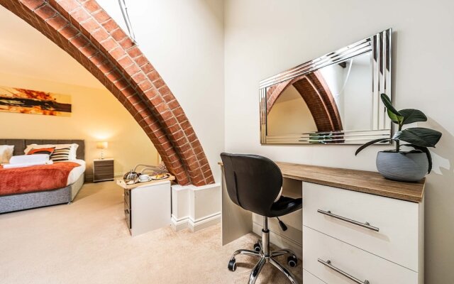 Grade 2 Listed Converted Church, Within 750yrds to Southsea Beach