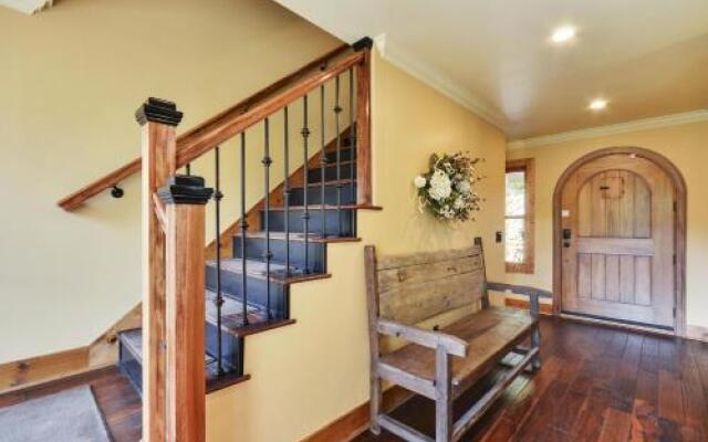 Mossy Brook Lodge Home