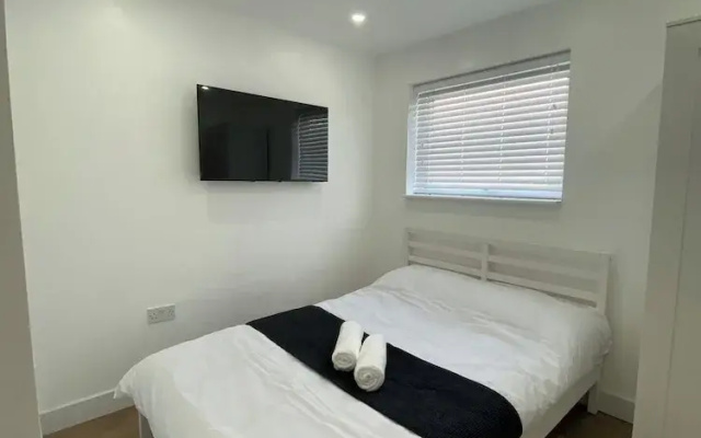 Luton City Retreat - Spacious 3 Bedroom Apartment