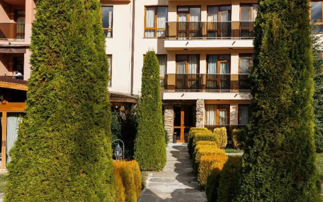 Green Wood Resort Apartments