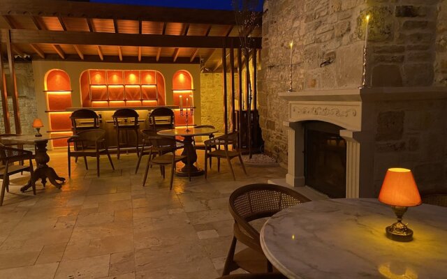 Dionysos 1789 Boutique Hotel