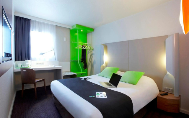 Campanile Valenciennes Ouest - Petite Foret