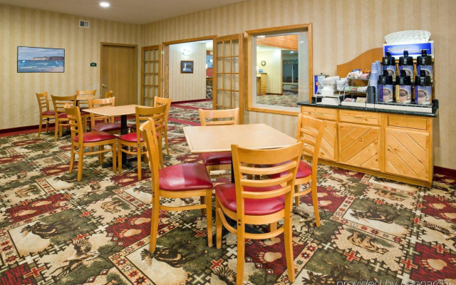 Holiday Inn Express Munising-Lakeview by IHG