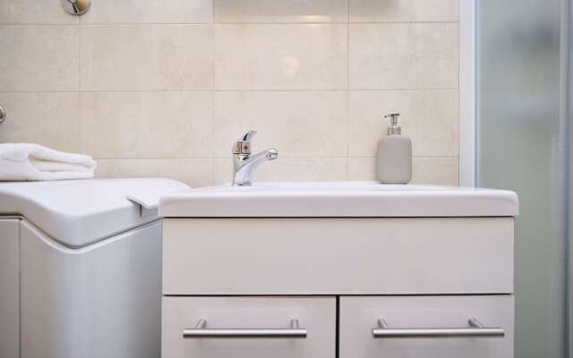 Apartment Mark by Litto