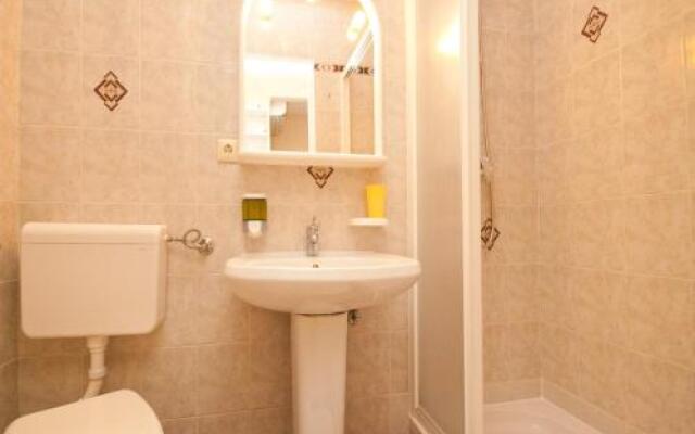 Rooms Nadica