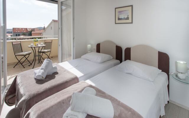 Spacious Villa in Vodice With Pool