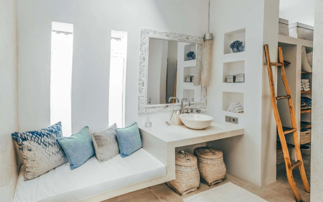 Cloud Nine Estate – Guest Rooms – Ubud