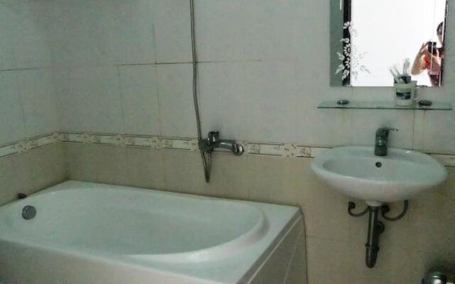 Eena Hotel