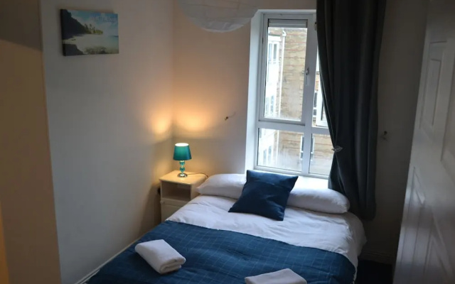 Jervis Place Apartment