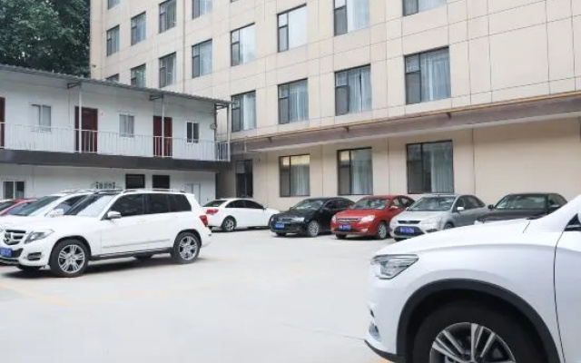 Xi'an  Mantic   Holiday  Hotel
